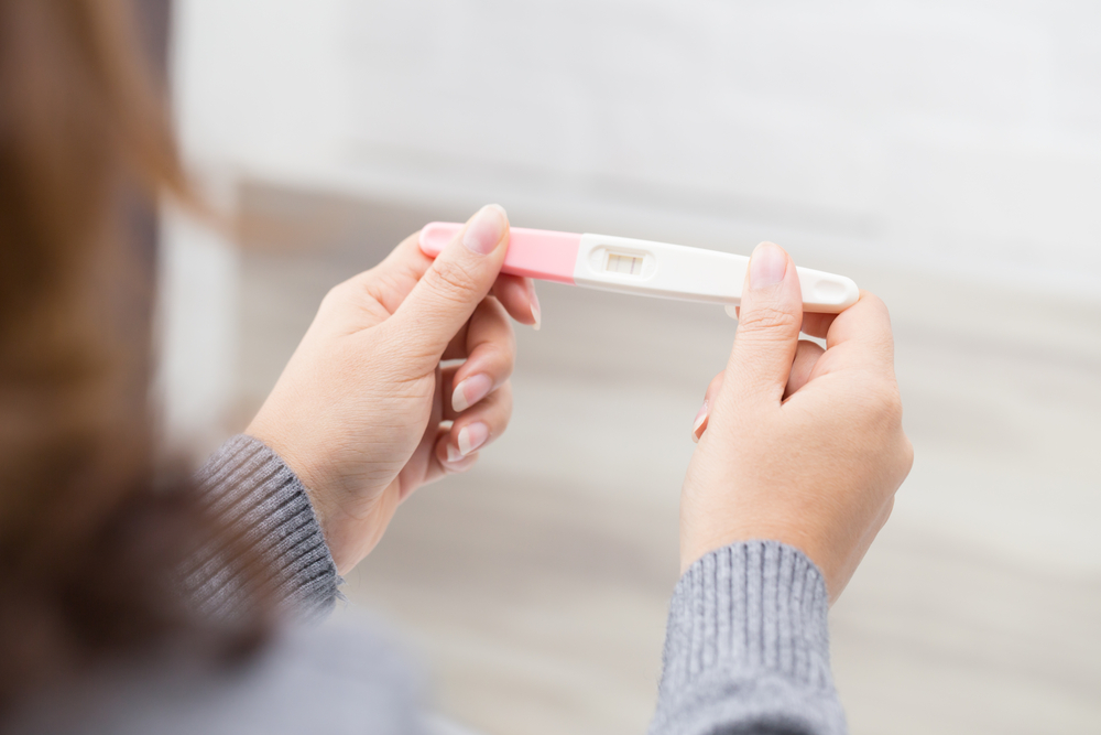 妊娠検査薬はいつから使える?どう選ぶ?妊娠検査薬の選び方と使い方を解説