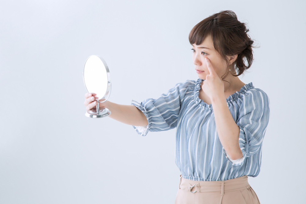 目の充血の原因と治し方を解説!充血が治らないのはなぜ?
