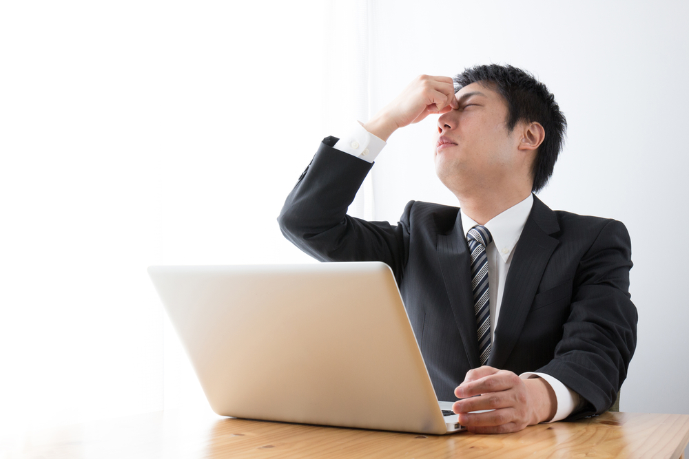 目が乾く、ゴロゴロする…それ、もしかして「ドライアイ」かも?